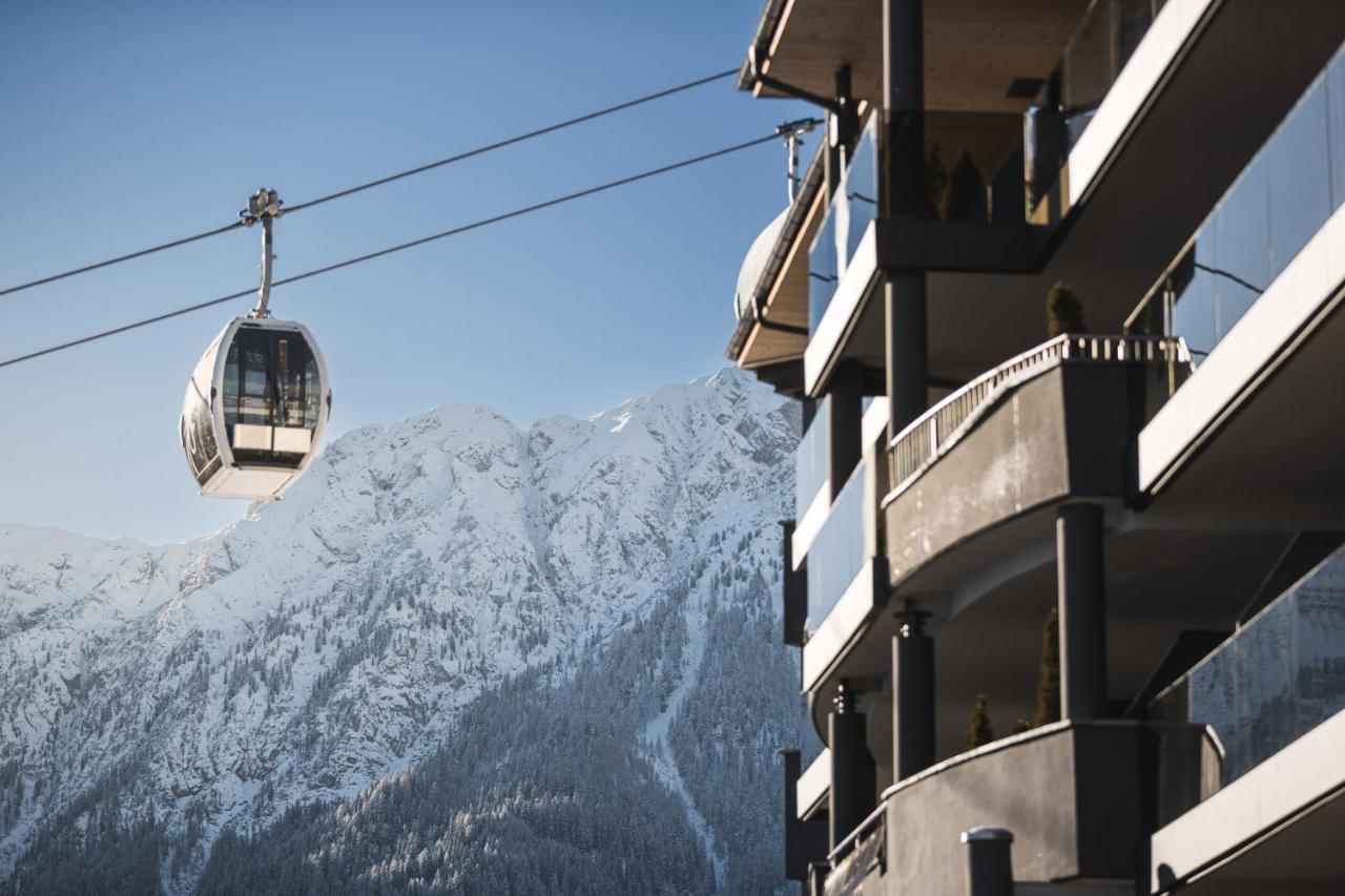 Kronplatz-Resort Hotel Kristall Olang Exterior photo